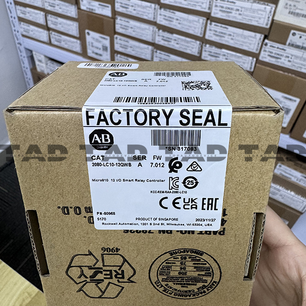 Allen-Bradley 2080-LC10-12QWB Micro810 12 I/O Smart Relay Controller