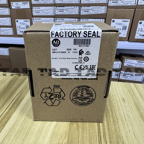 Allen-Bradley 2080-LC10-12QWB Micro810 12 I/O Smart Relay Controller