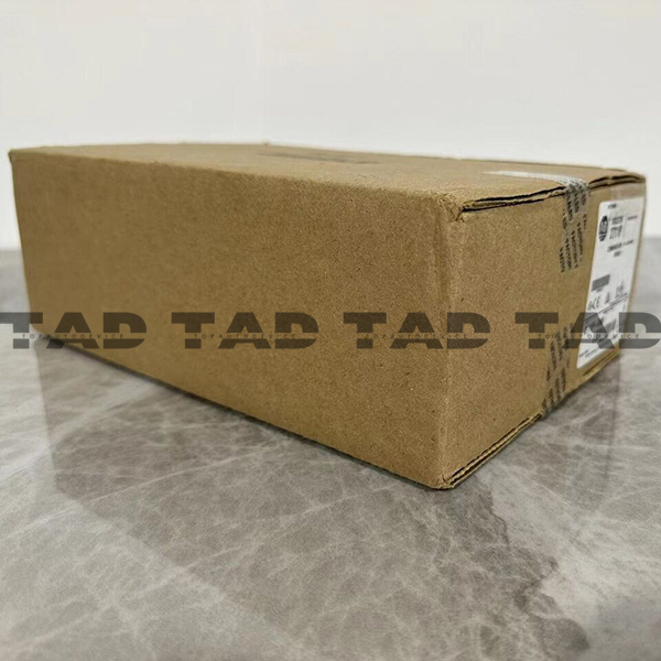 Allen-Bradley 2711P-RN6 PV Plus 700 to 1500 DH Plus Module