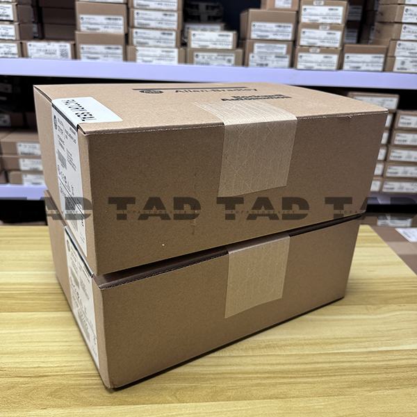 Allen-Bradley 2711P-T6C20D