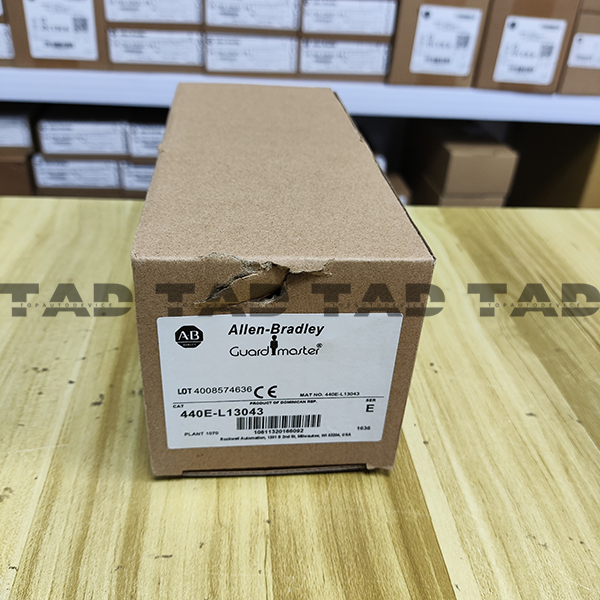 Allen-Bradley 440E-L13043 Guardmaster Lifeline 4 Cable Pull Switch