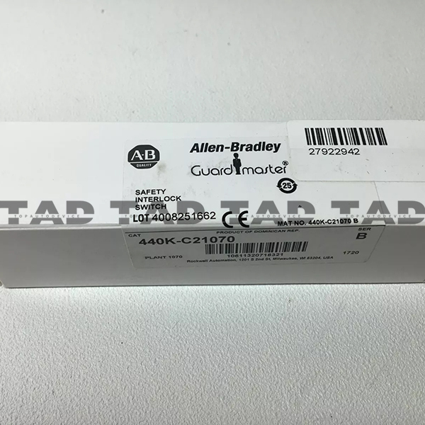 Allen-Bradley 440K-C21070 Guardmaster Cadet 3 Tongue Interlock