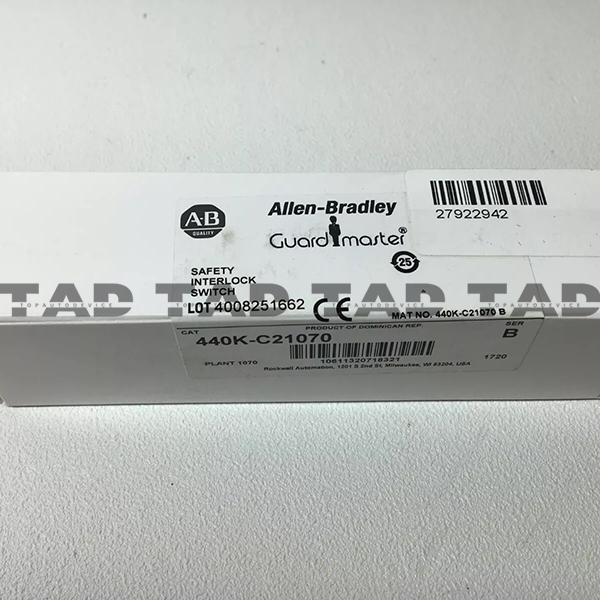 Allen-Bradley 440K-C21070 Guardmaster Cadet 3 Tongue Interlock