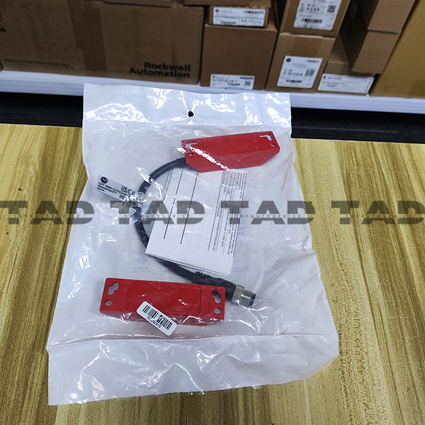 Allen-Bradley 440N-Z21SS2HN Guardmaster 440N Non Contact Switch