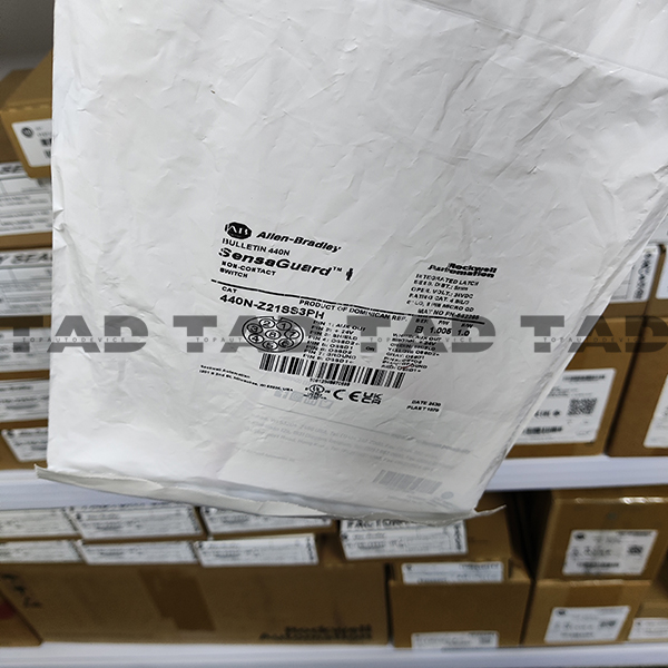 Allen-Bradley 440N-Z21SS3PH Guardmaster 440N Non Contact Switch