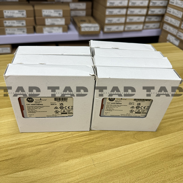 Allen-Bradley 440R-EM4R2 Guardmaster Safety Relay Expand Module