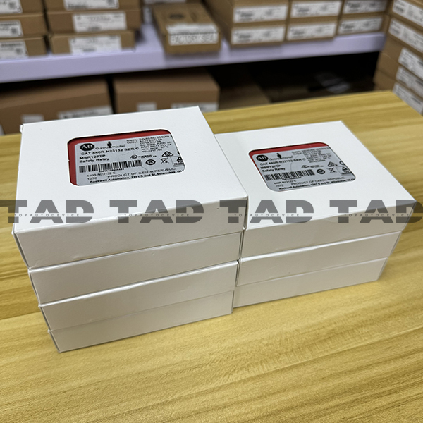 Allen-Bradley 440R-N23132 Guardmaster MSR127TP Safety Relay