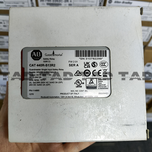 Allen-Bradley 440R-S13R2 Guardmaster Single Input Safety Relay