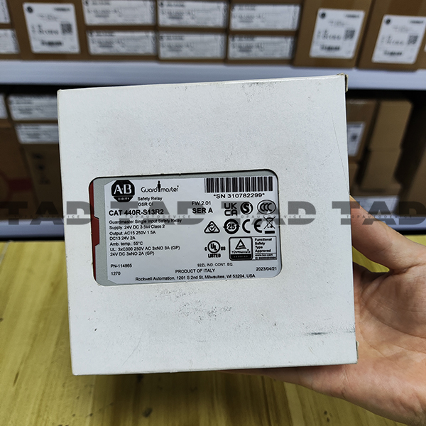 Allen-Bradley 440R-S13R2 Guardmaster Single Input Safety Relay