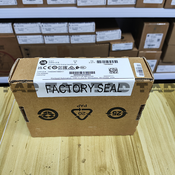 Allen-Bradley 5069-IF8 Compact 5000 Analog Input Module
