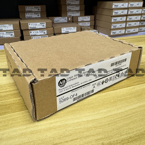 Allen-Bradley 5069-OF4 Compact 5000 Analog Output Module
