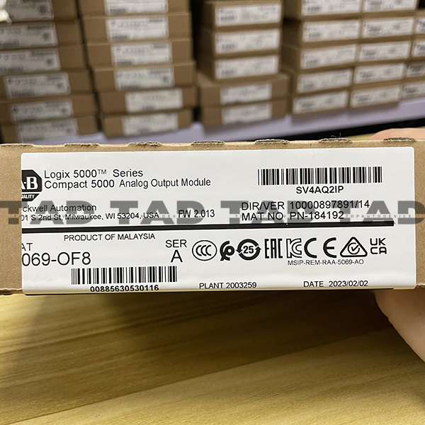 Allen-Bradley 5069-OF8 Compact 5000 Analog Output Module