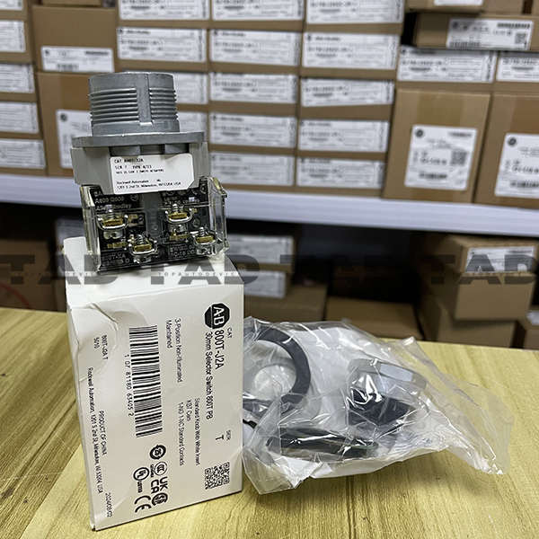 Allen-Bradley 800T-J2A 30mm Selector Switch 800T PB