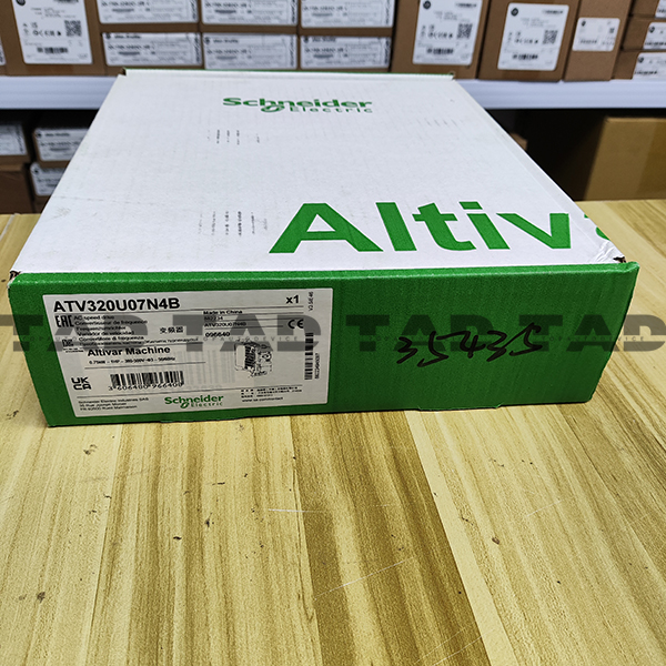 Schneider ATV320U07N4B