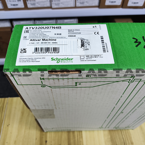 Schneider ATV320U07N4B