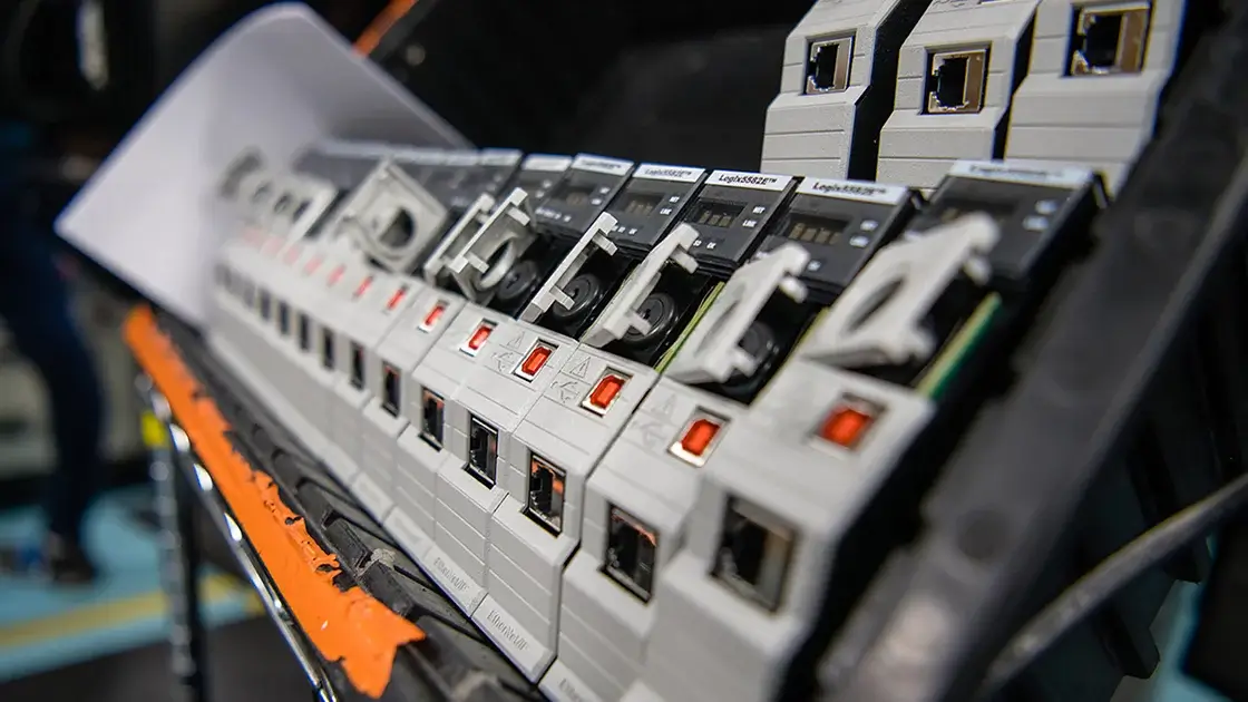 {"default":"Industrial automation parts by category – PLCs, drives, motors, HMIs, sensors – TopAutoDevice"}
