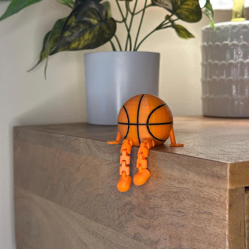 3D-Printed Articulated Sports Ball Buddy