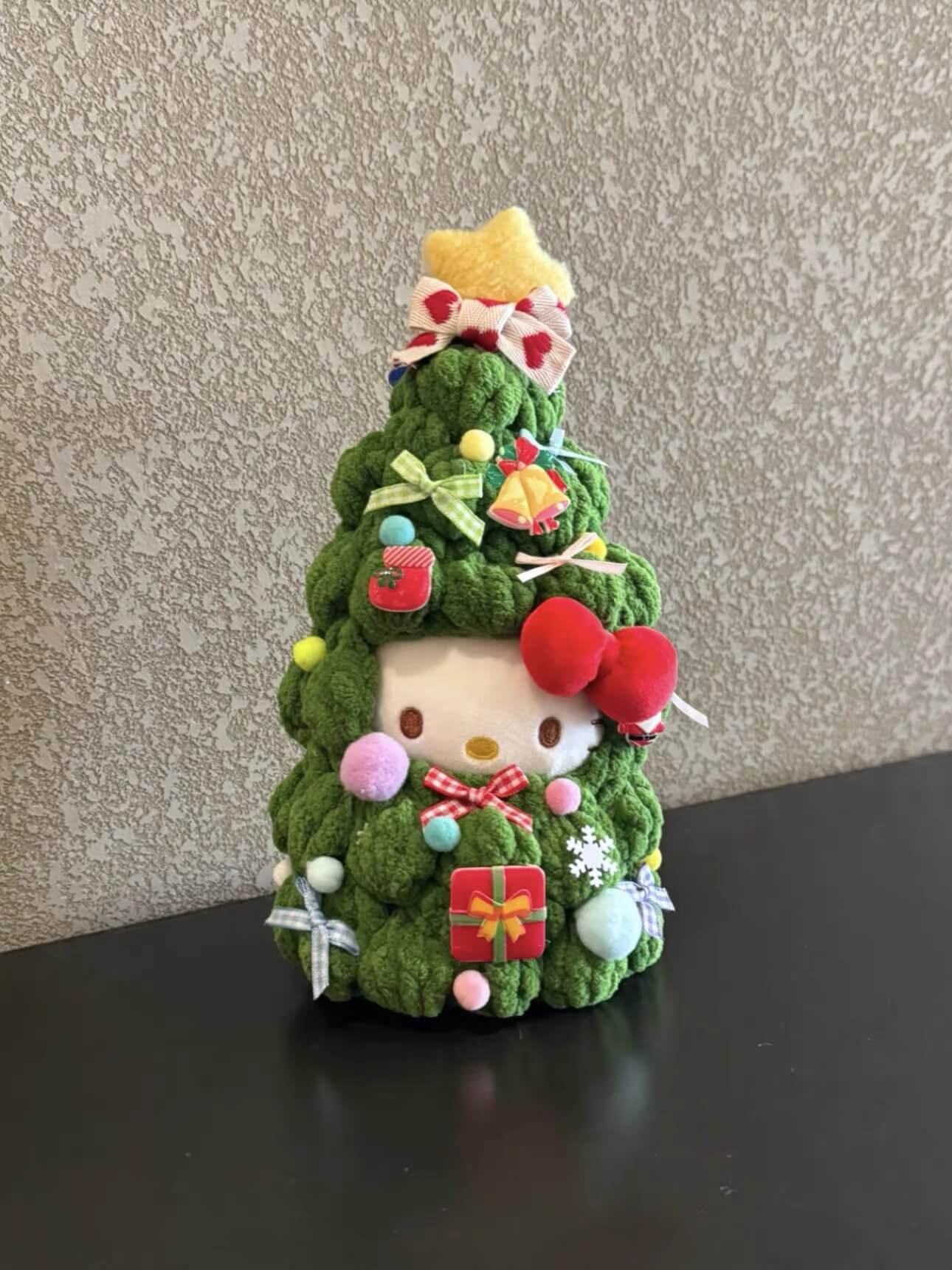 Hello Kitty Christmas Hanging Plush Charms (Holiday Edition)