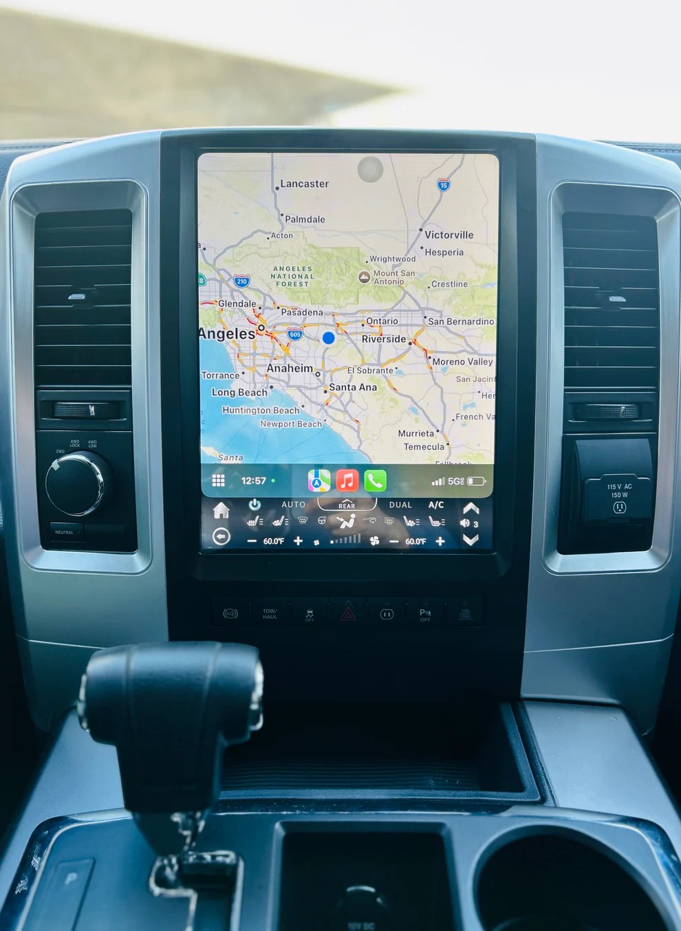 12.1“inch Tesla Style Vertical Screen Android 13 Car Radio GPS Navigation For Dodge RAM 2009-2012 Car Multimedia Stereo Player