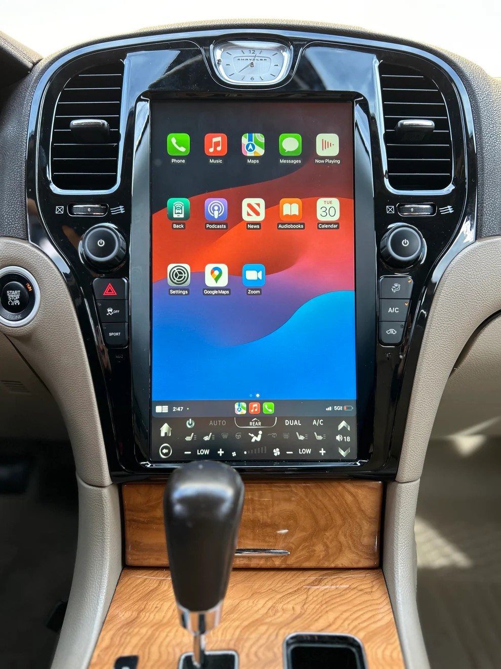 13.6“inch Tesla Style Vertical Screen Android 13 Car Radio GPS Navigation For Chrysler 300 300C 300S 2011 - 2023 Car Multimedia Stereo Player