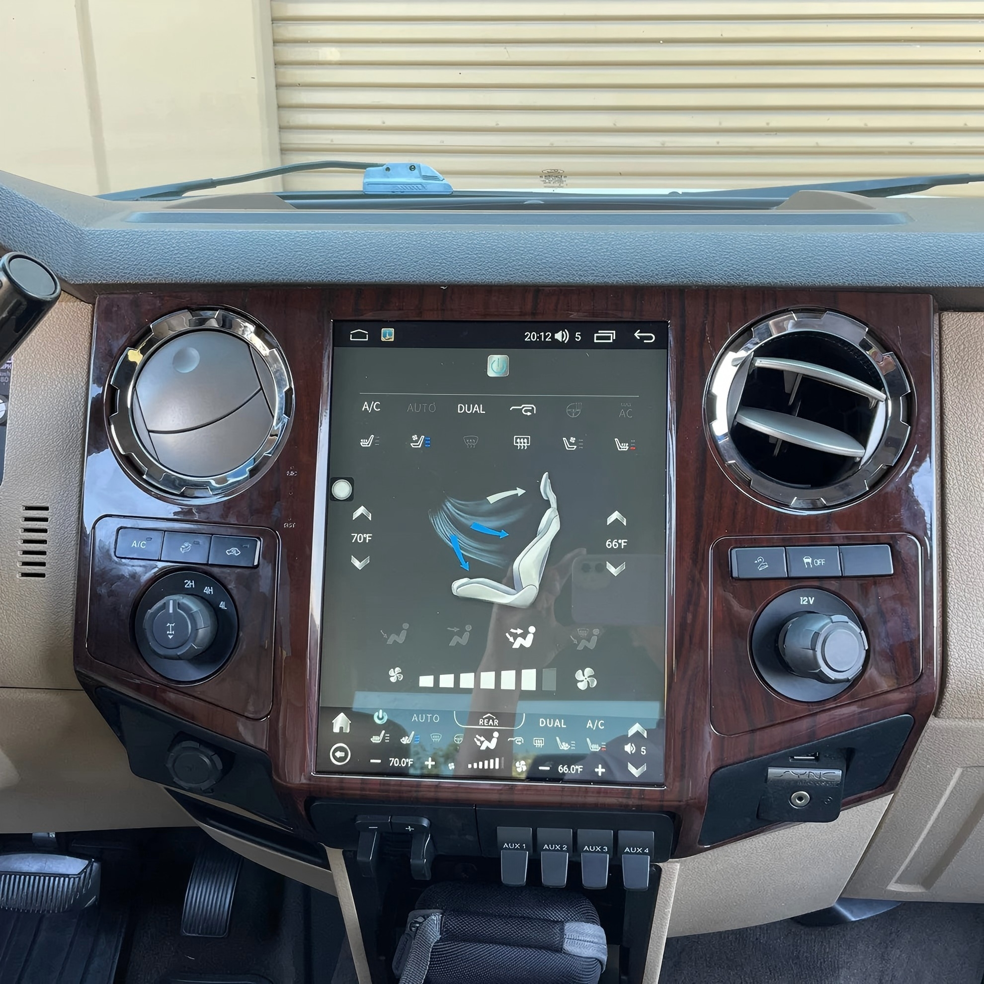 12.1“inch Tesla Style Vertical Screen Android 13 Car Radio GPS Navigation For Ford F-250 F-350 Super Duty trucks 2008 - 2016 Car Multimedia Stereo Player