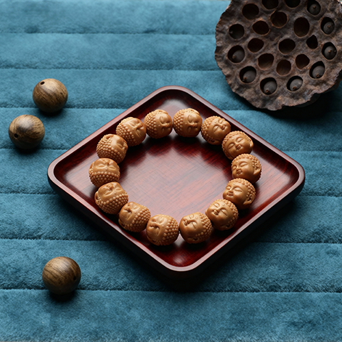 Buddha Head Tathagata Holding Bracelet