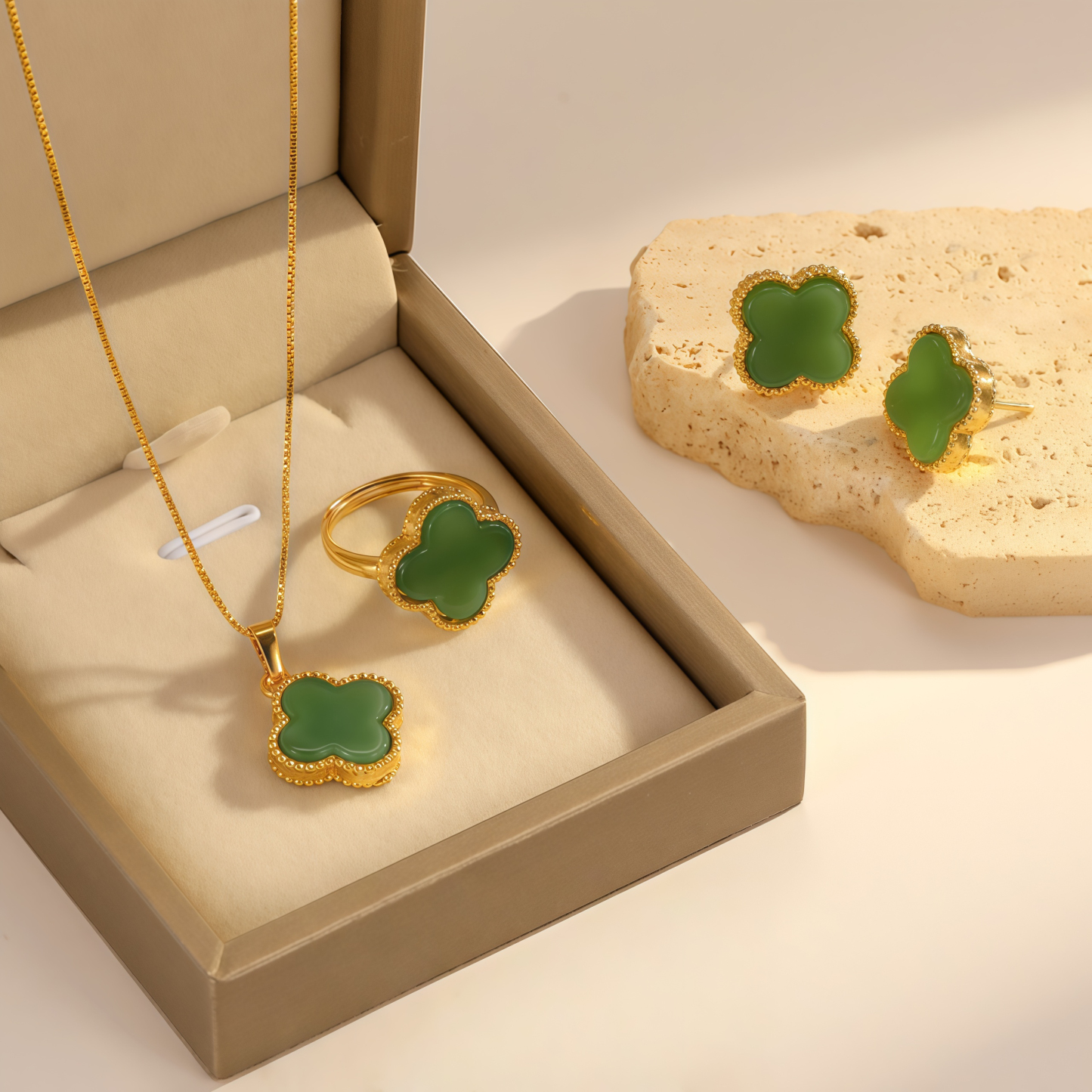 Natural Green Agate Four-Leaf Clover Lucky Charm Necklace & Earring Set- EclatDoré