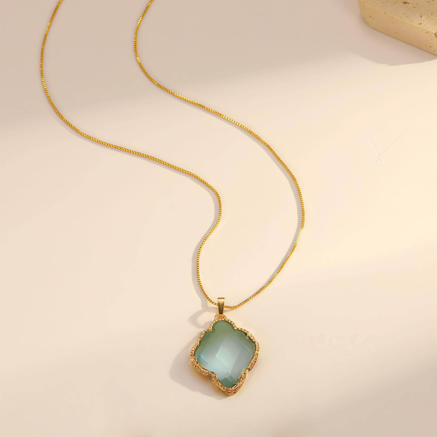 Natural Green Agate Four-Leaf Clover Lucky Charm Necklace & Earring Set- EclatDoré