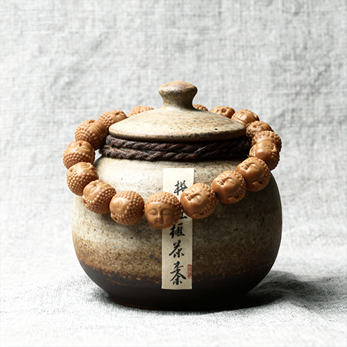 Buddha Head Tathagata Holding Bracelet