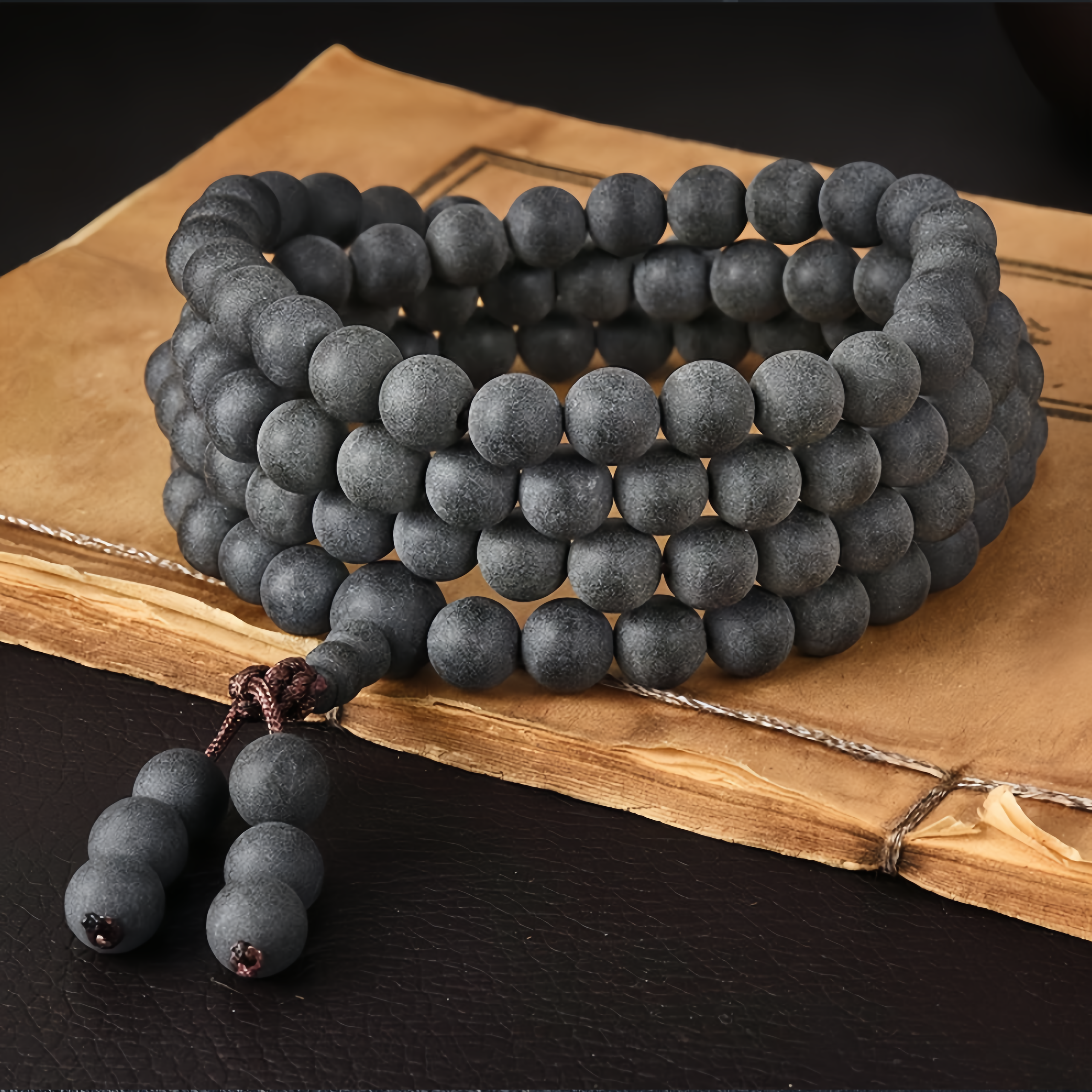 Sacred Buddhist Healing Power: 108 Beads Bodhi Seed Mala Bracelet with Natural Amber for Enhanced Spirituality and Wellness- EclatDoré