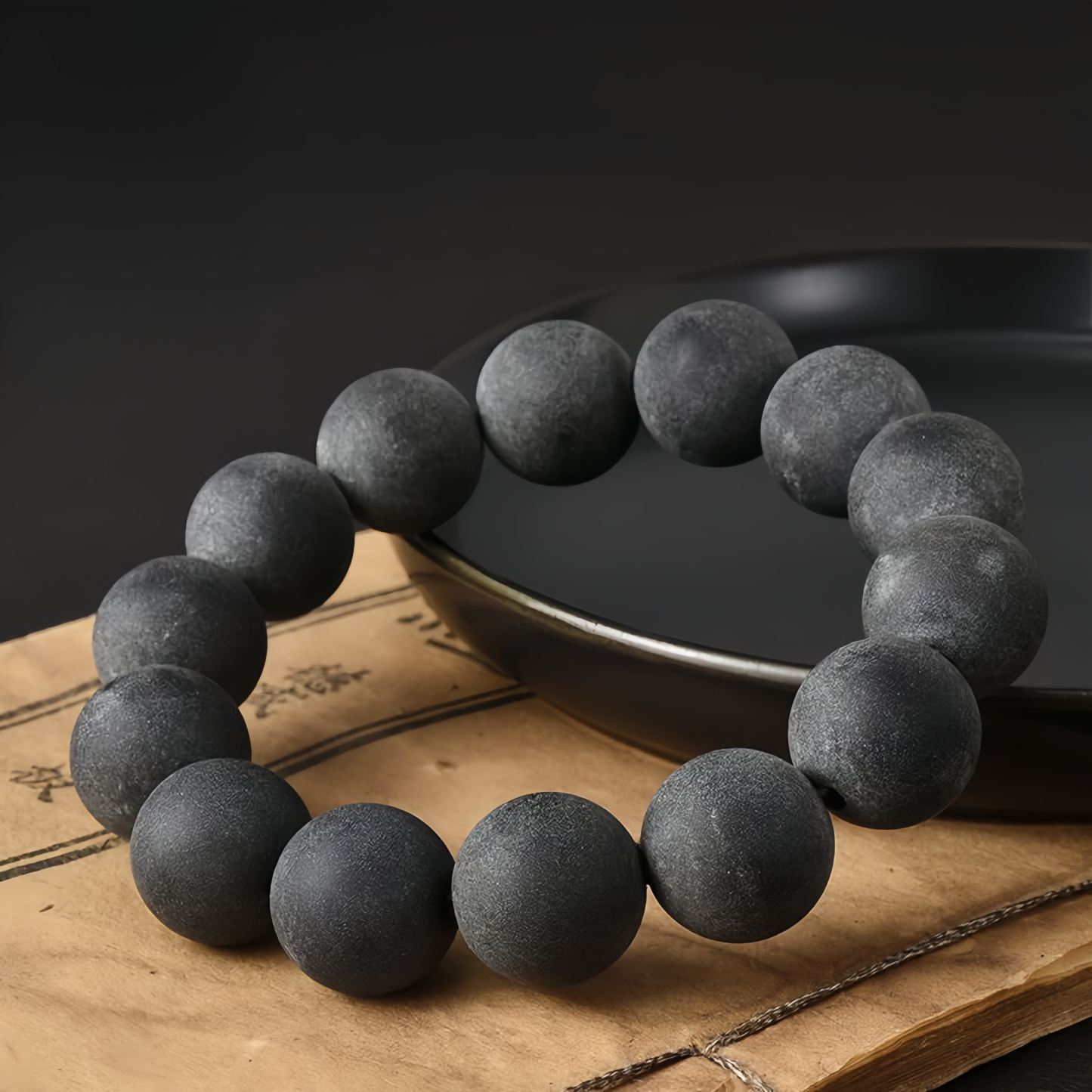 Natural Amber Medicinal Beads Agarwood Scented Buddhist Mala Bracelet- EclatDoré