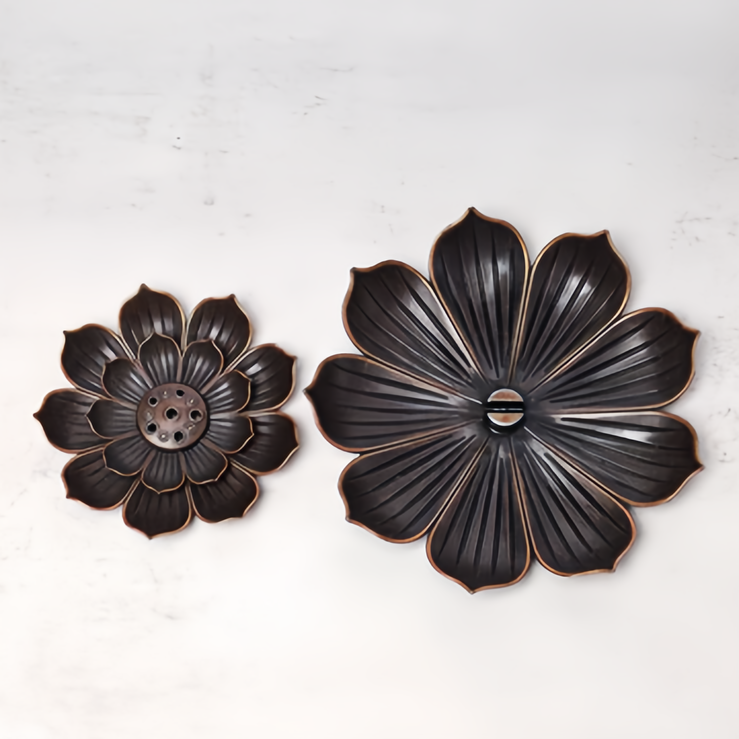 Ntique Bronze 6-Hole Lotus Incense Burner - Handcrafted Zen Home Decor for Meditation, Yoga & Aromatherapy (Eco-Friendly Copper Alloy)- EclatDoré