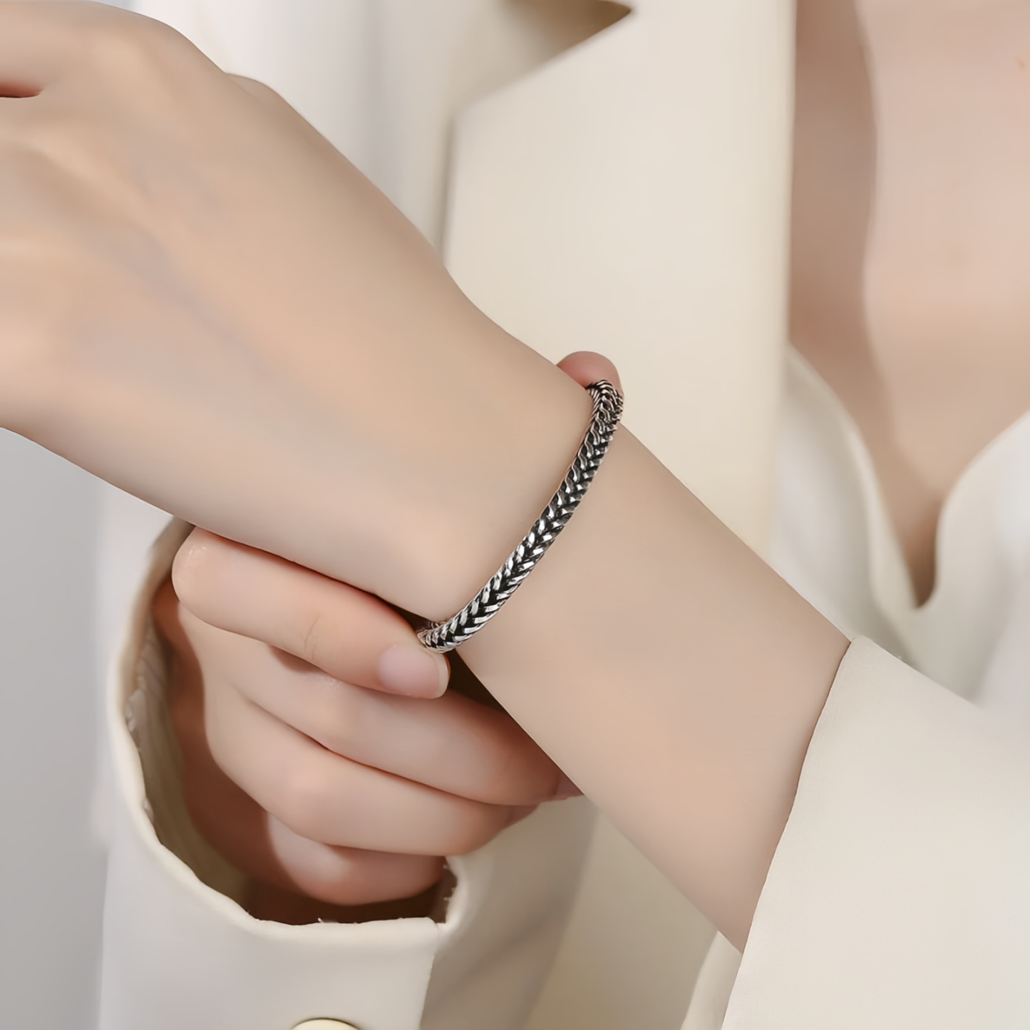 Vintage Dragon Keel Braided Twisted Design Wealth Buckle Bracelet