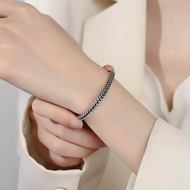 Vintage Dragon Keel Braided Twisted Design Wealth Buckle Bracelet