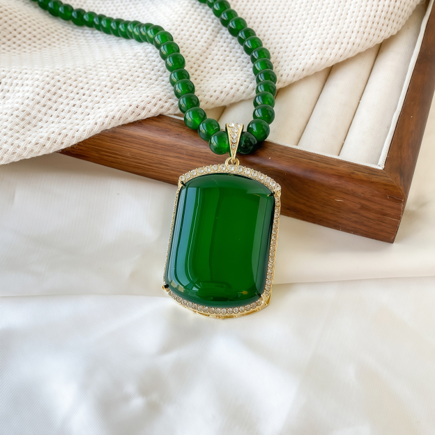 Secret Vine Spirit Shadow • Emerald Long Pendant