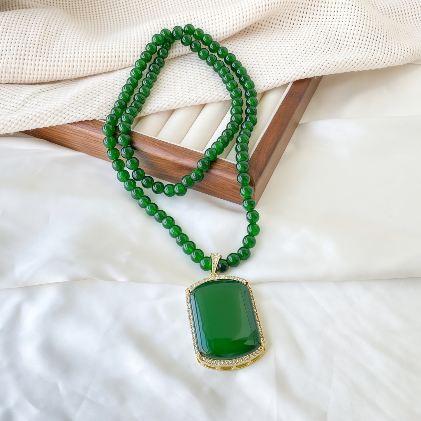 Secret Vine Spirit Shadow • Emerald Long Pendant