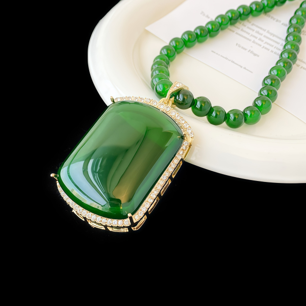 Secret Vine Spirit Shadow • Emerald Long Pendant