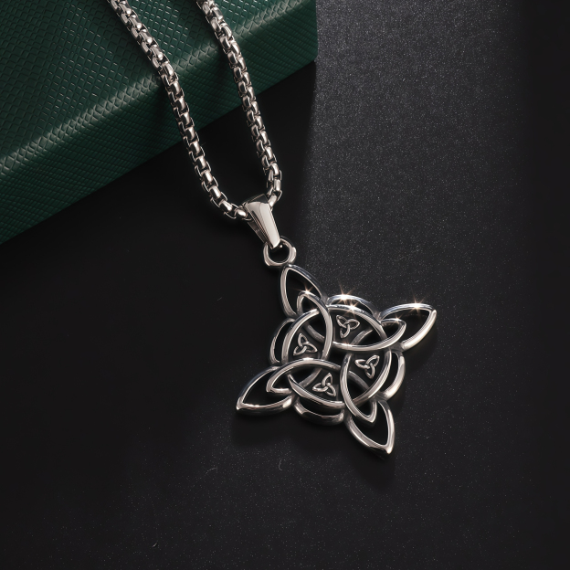 Young Chinese Knot Titanium Steel Necklace | Full of Vitality