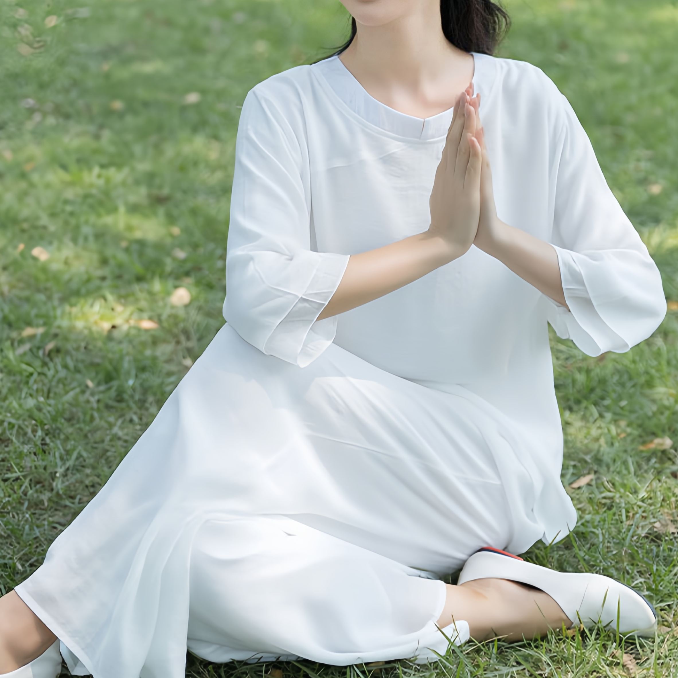 Zen Cotton and Linen Round Neck Mid Sleeve Suit