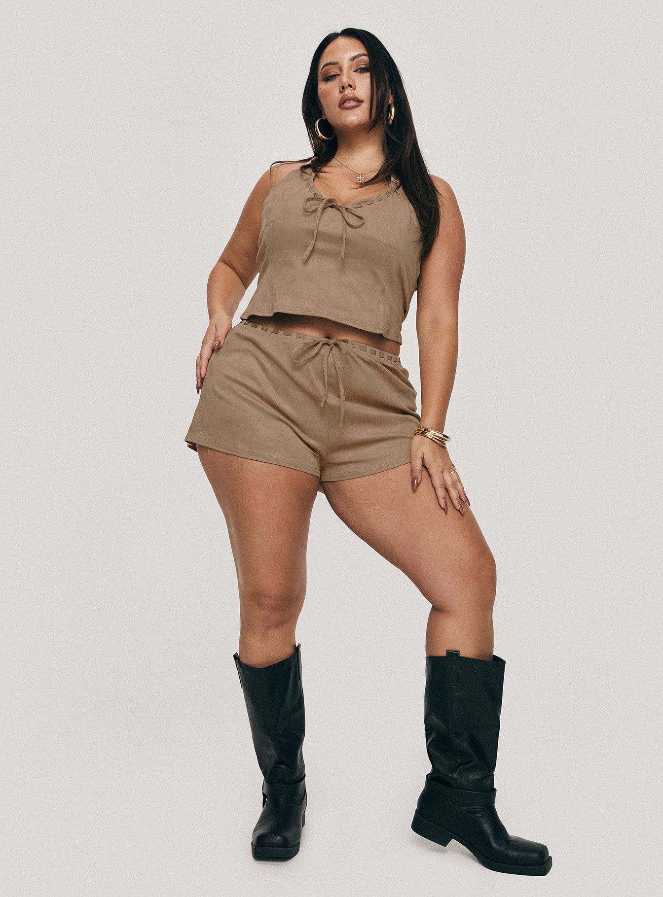 Eternal Youth Faux Suede Short Taupe Curve