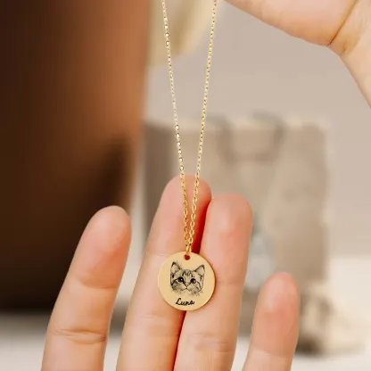 Custom Round Pendant Necklace with Pet Portrait & Name