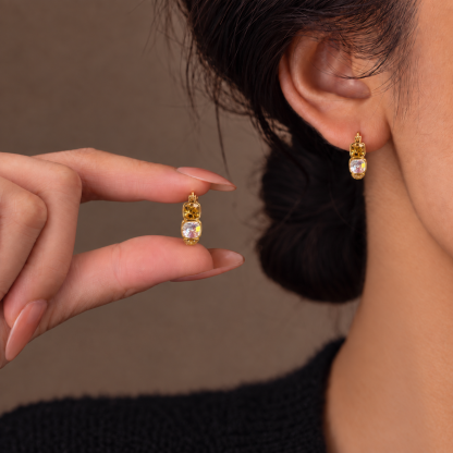Champagne-colored hoop earring