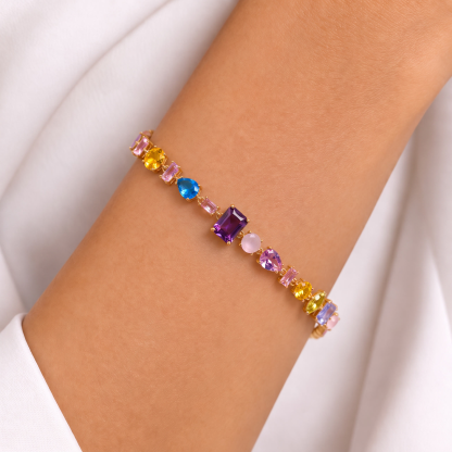 Multi-shape charm bracelet