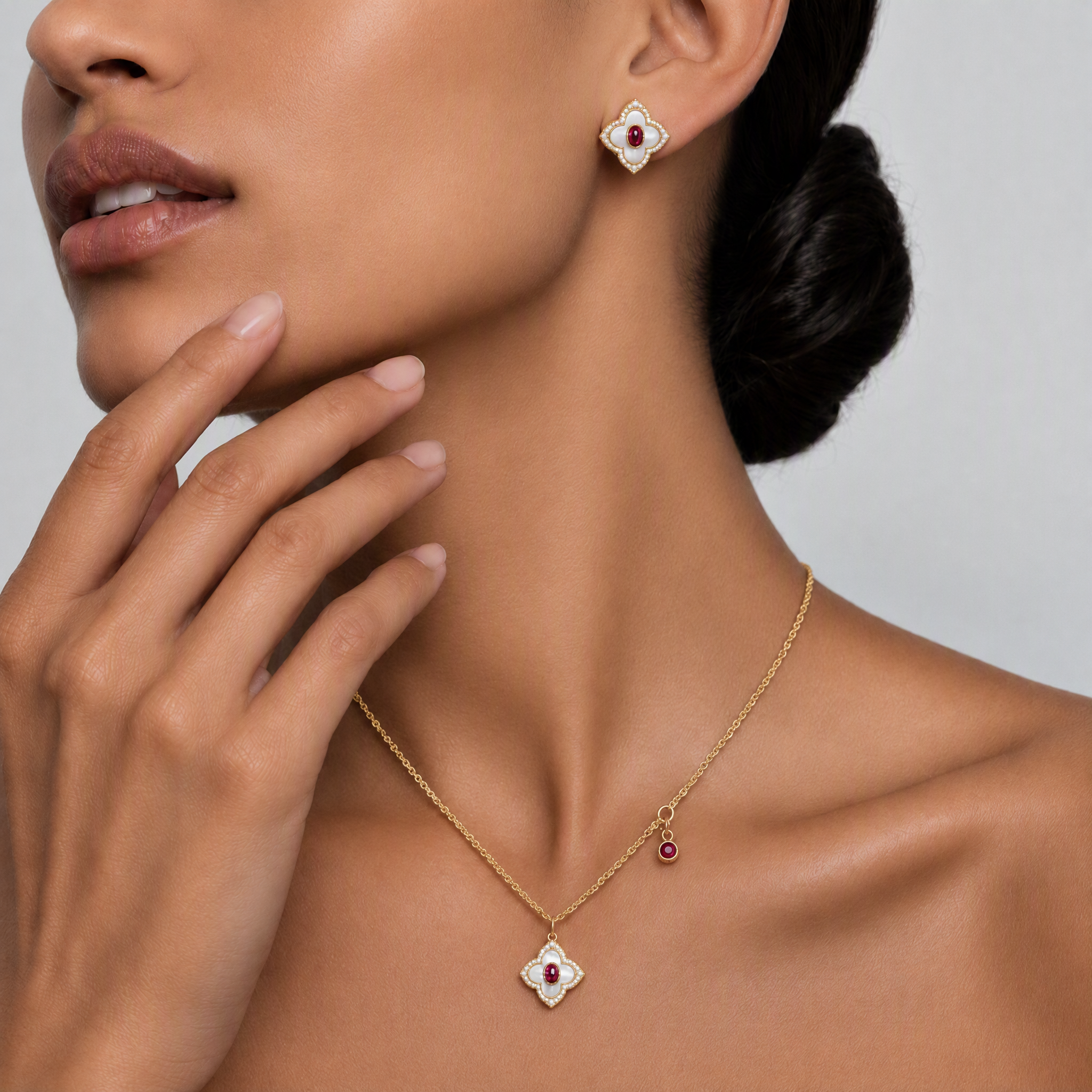 Shell Four-Leaf Clover Set