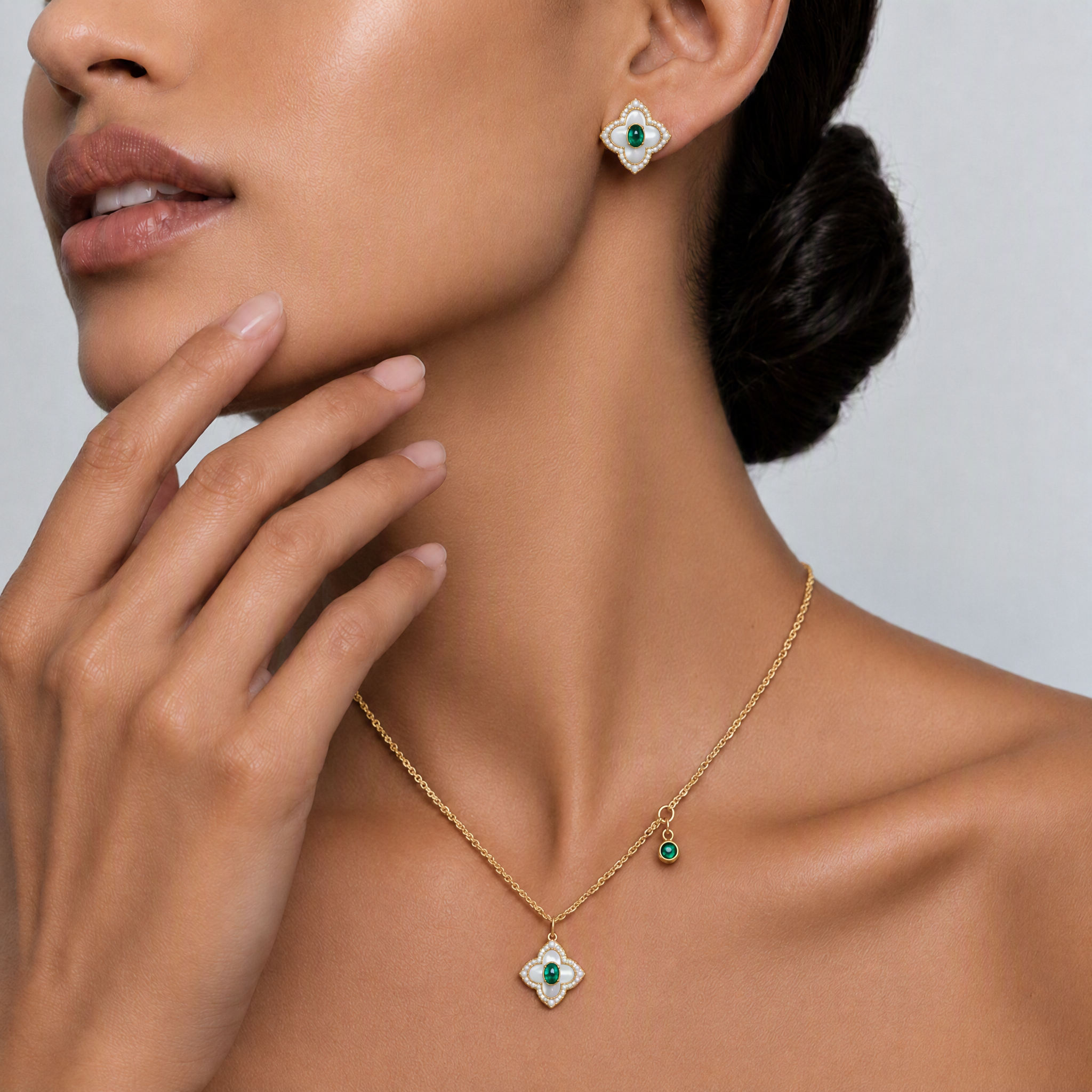 Shell Four-Leaf Clover Set