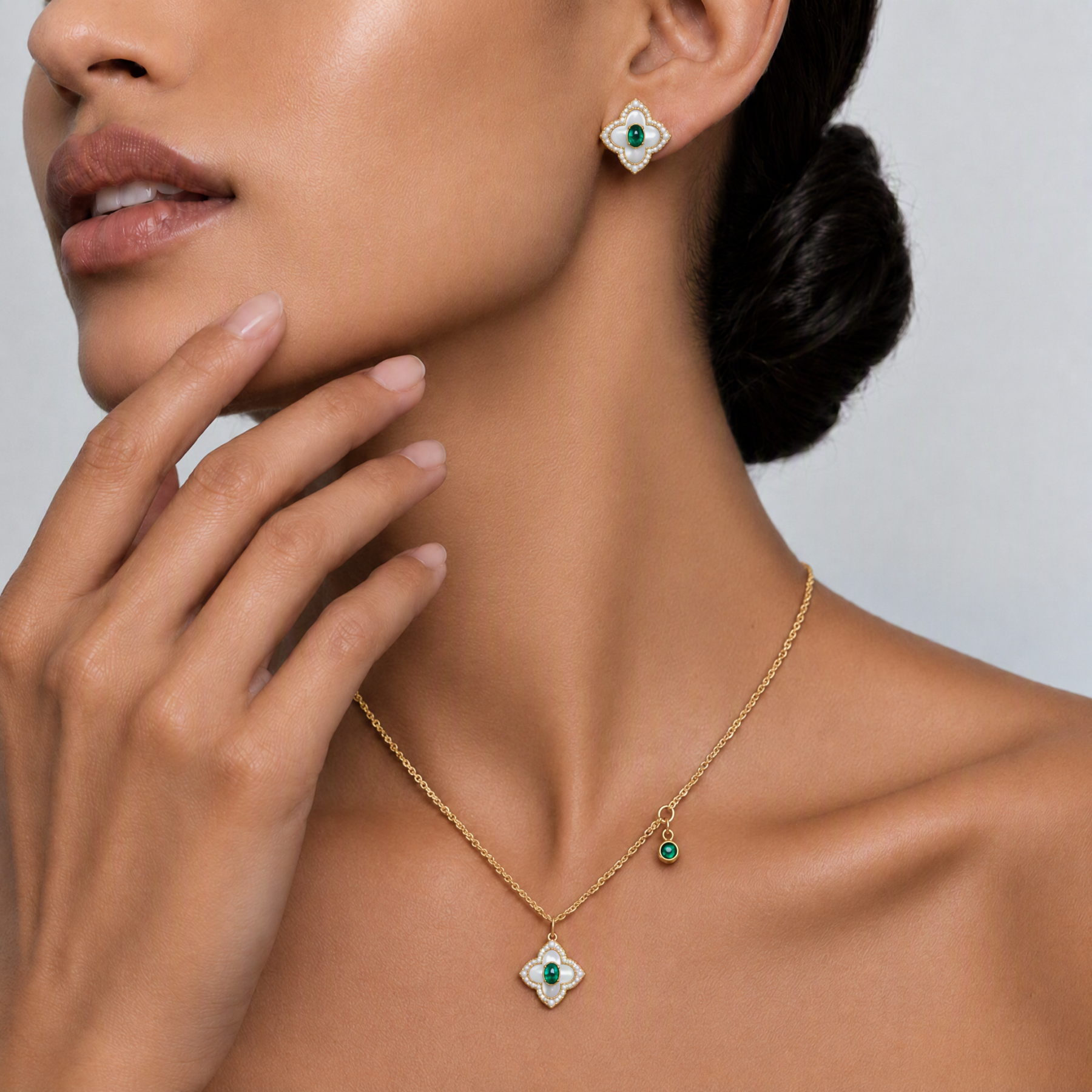 Shell Four-Leaf Clover Set