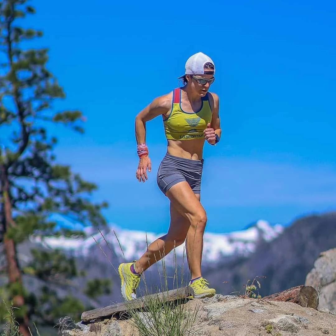 {"default":"trail runner in the mountains"}
