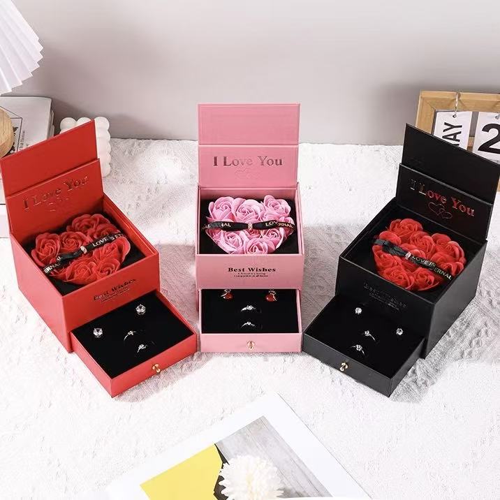 Unlock Complimentary Valentine’s Day Gift Wrapping!