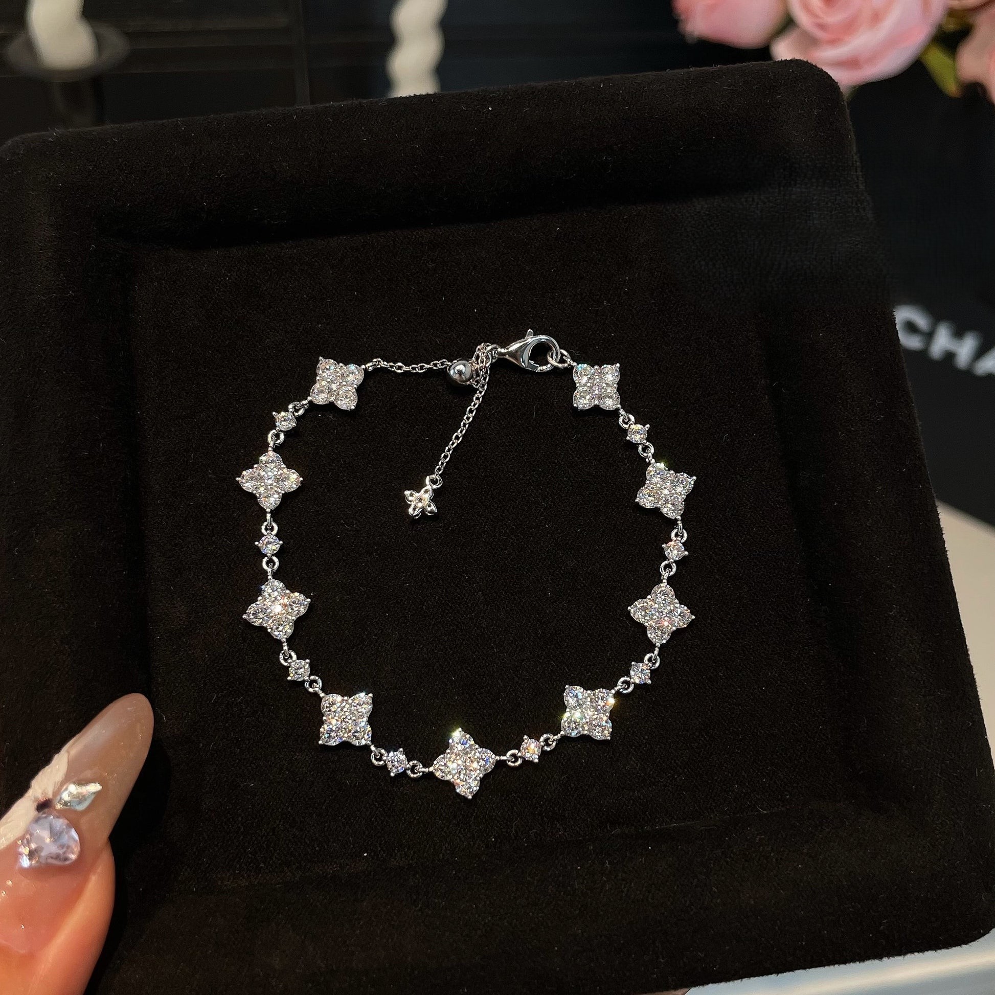 High quality! 925 silver four-leaf full diamond flower flower bracelet