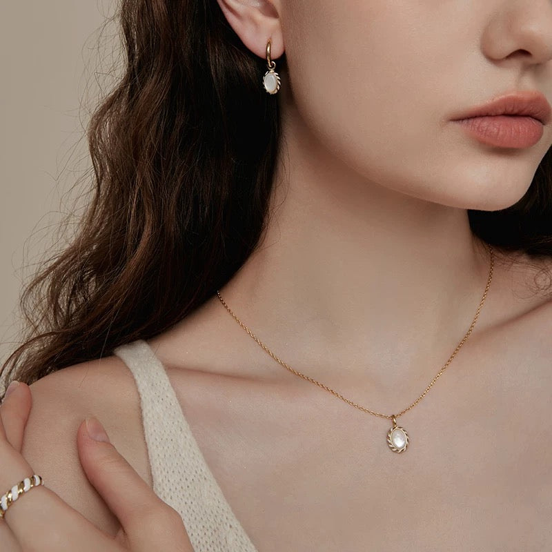 Goldier Earrings / Necklace / Set